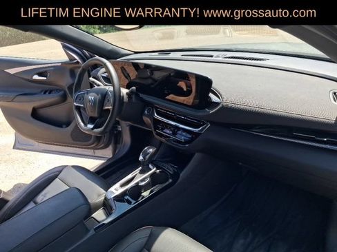 Used 2025 Buick Envista Avenir FWD image 35