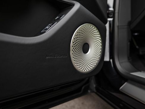 Used 2024 Bentley Flying Spur S V8 image 17