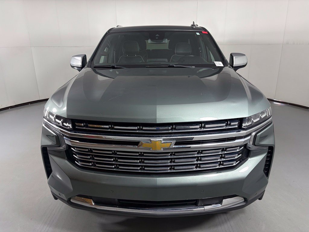 Used 2023 Chevrolet Suburban Premier AWD/4WD image 3