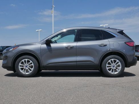 Used 2022 Ford Escape SE w/ Convenience Package AWD/4WD image 3