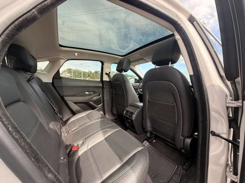 Used 2019 Jaguar E-PACE SE AWD/4WD image 9