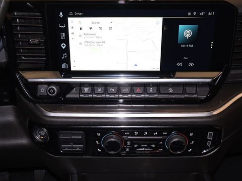 Used 2025 Chevrolet Silverado 2500 High Country w/ High Country Premium Package image 26