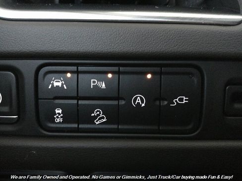 Used 2021 Chevrolet Suburban Z71 w/ Z71 Off-Road Package image 57