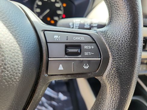 Used 2023 Honda HR-V LX image 22