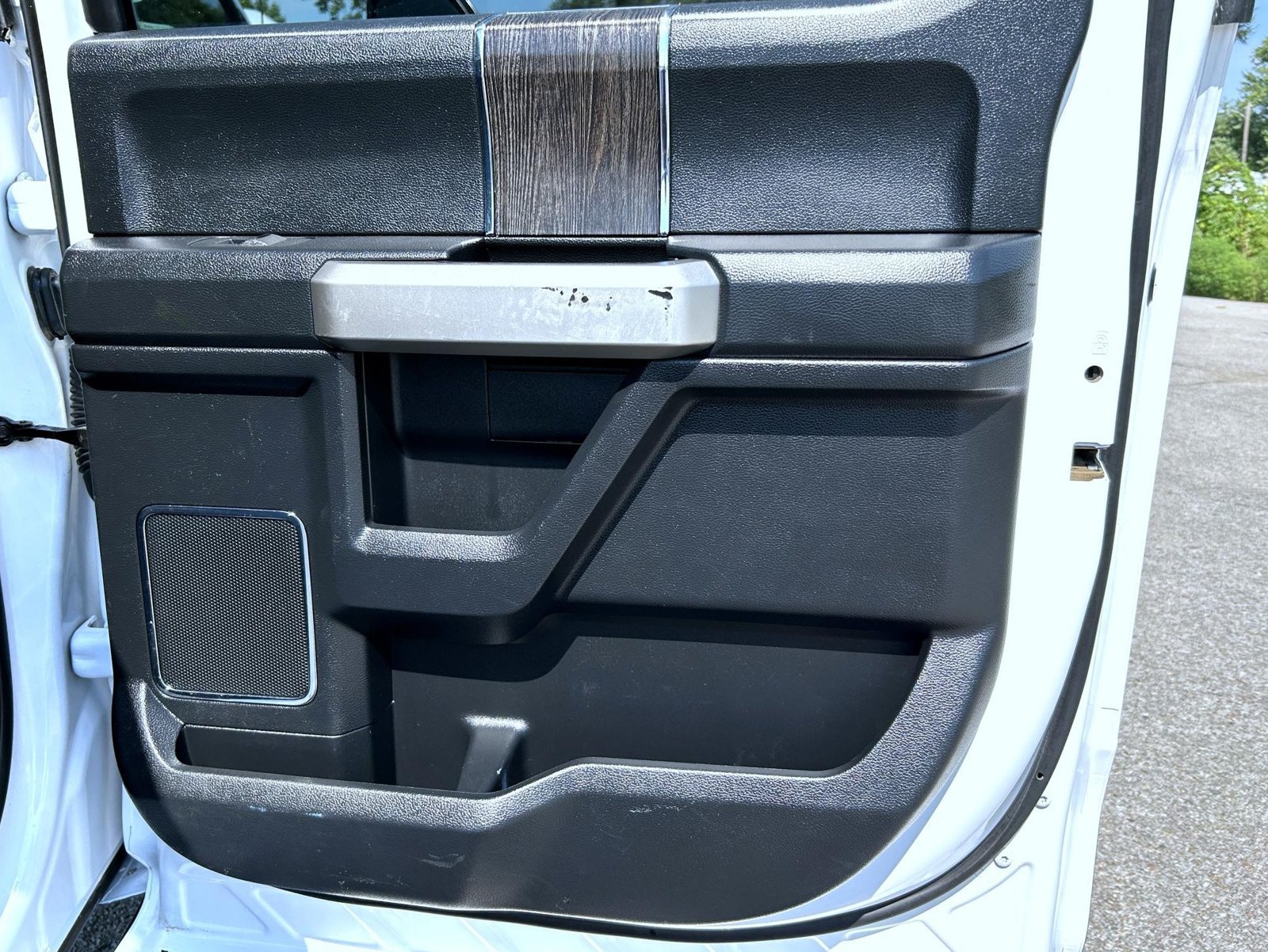 Used 2021 Ford F350 4x4 Crew Cab Super Duty image 17