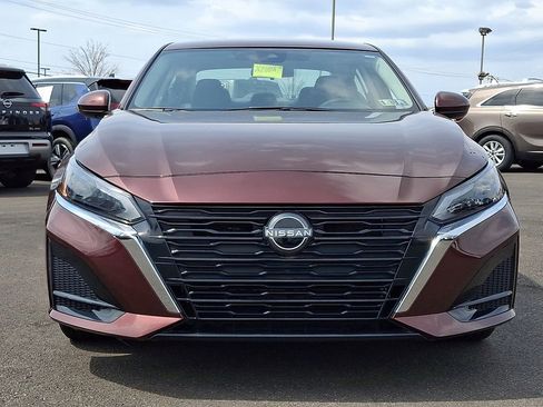 Certified 2023 Nissan Altima 2.5 SV image 2