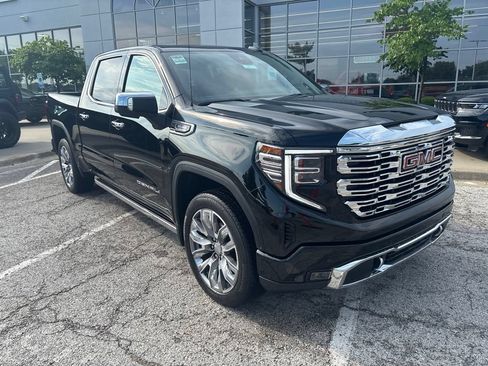 Used 2023 GMC Sierra 1500 Denali w/ Denali Reserve Package AWD/4WD image 7