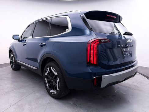 Used 2024 Kia Telluride S w/ S Sunroof Package image 14