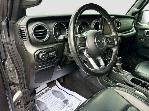 Used 2021 Jeep Wrangler Unlimited Sahara w/ Cold Weather Group AWD/4WD image 10