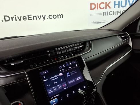 Used 2023 Jeep Grand Cherokee Laredo w/ Luxury Tech Group I image 23