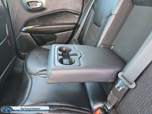 Used 2019 Jeep Compass Trailhawk AWD/4WD image 41
