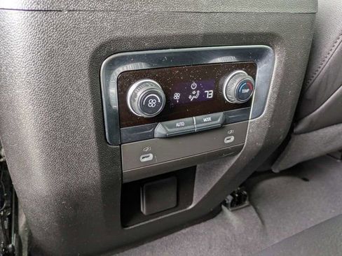 Used 2023 Chevrolet Tahoe Z71 AWD/4WD image 15