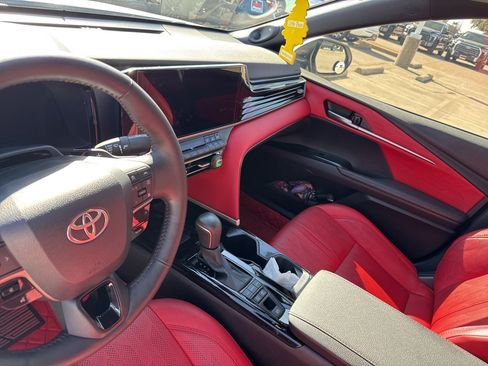 Used 2025 Toyota Camry XSE image 7