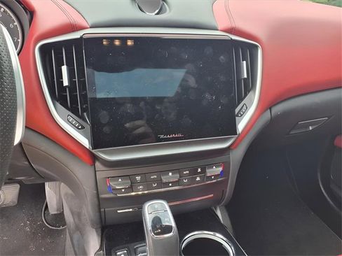 Used 2022 Maserati Ghibli Modena Q4 image 12