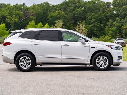 Used 2018 Buick Enclave Premium FWD image 8