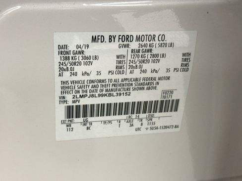 Used 2019 Lincoln Nautilus Reserve w/ Driver Assistance Package image 26