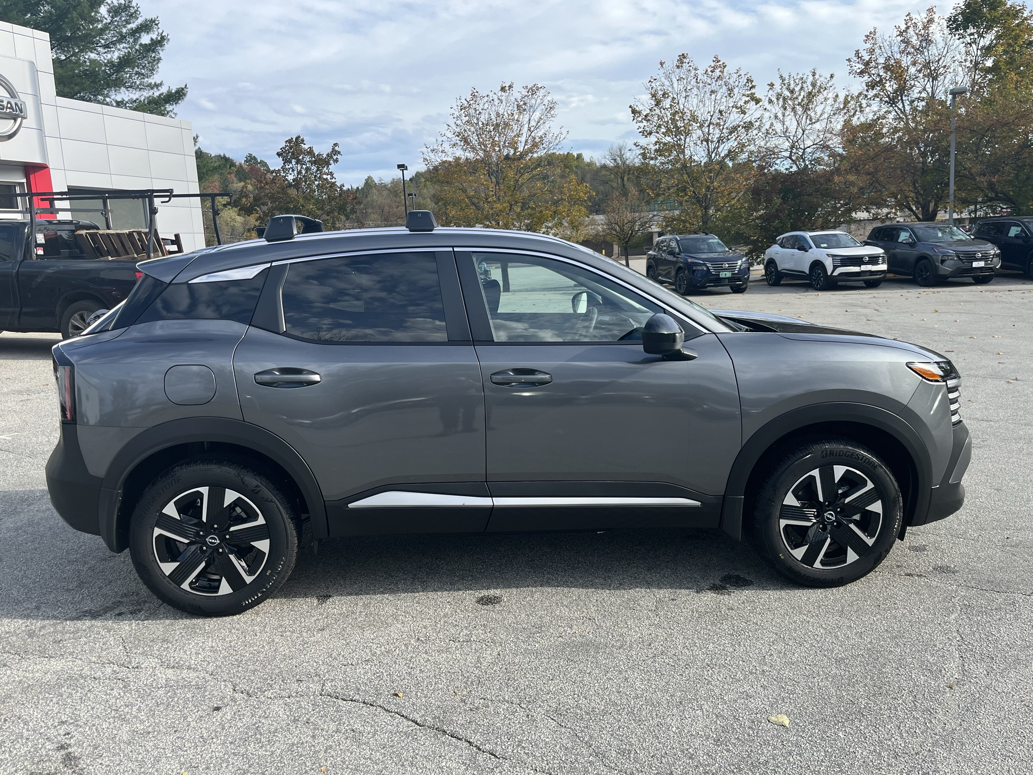 New 2027 Nissan Kicks SV AWD/4WD image 8