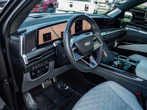 Used 2025 Cadillac Escalade V w/ LPO, Floor Liner Package image 14