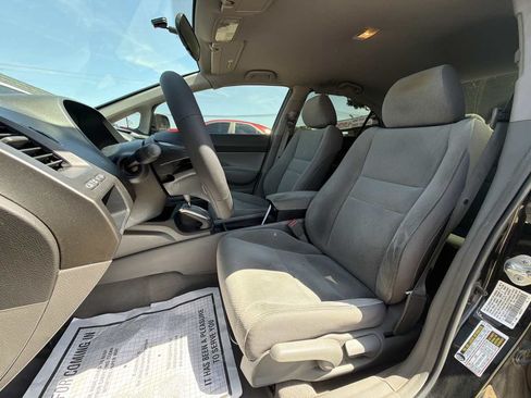 Used 2010 Honda Civic LX image 6