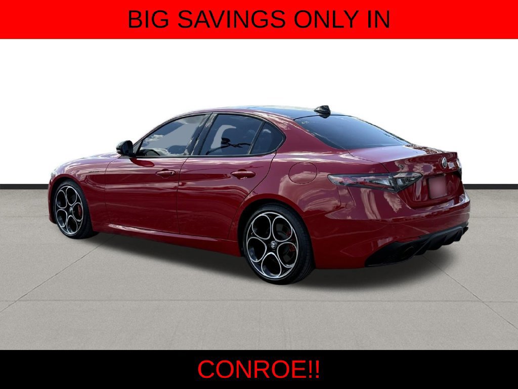 Used 2024 Alfa Romeo Giulia Veloce RWD image 7