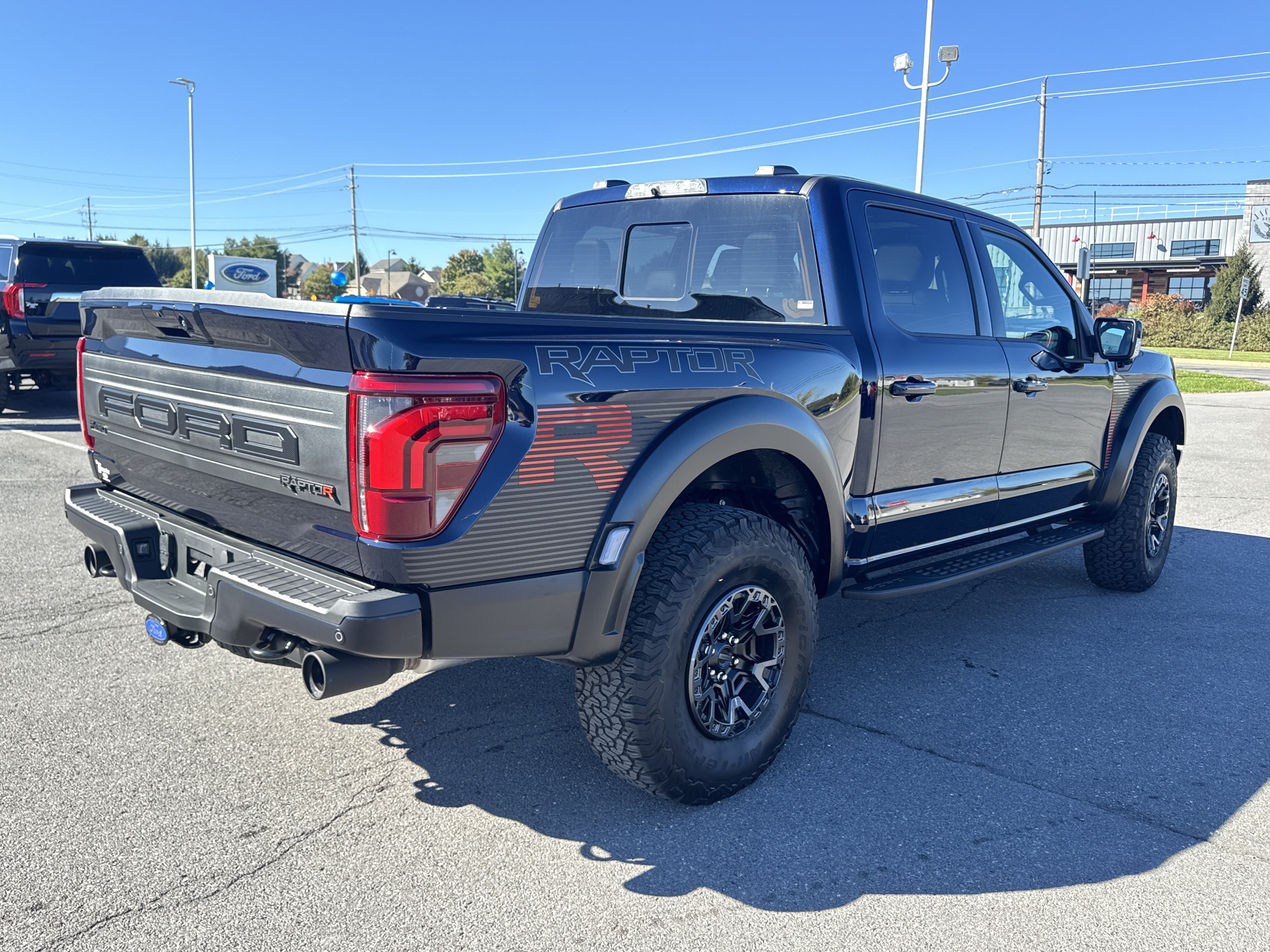Used 2025 Ford F150 Raptor w/ Equipment Group 803A Raptor R AWD/4WD image 3