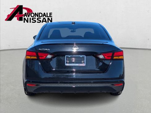 New 2025 Nissan Altima 2.5 SV image 5