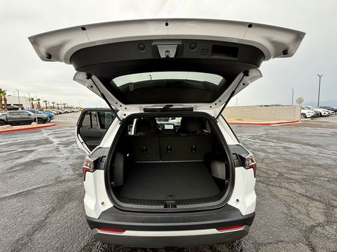 New 2026 Chevrolet Equinox LT image 34