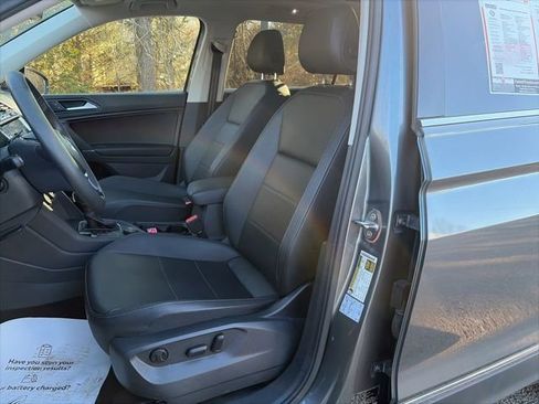 Used 2020 Volkswagen Tiguan SEL w/ 3rd Row Seat Package image 16