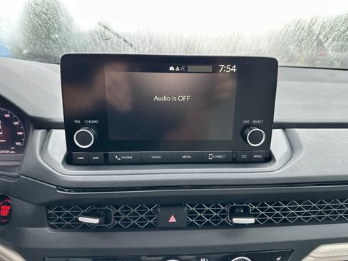 Certified 2023 Honda Accord EX image 29