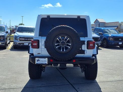Used 2024 Jeep Wrangler Unlimited Rubicon 392 AWD/4WD image 5