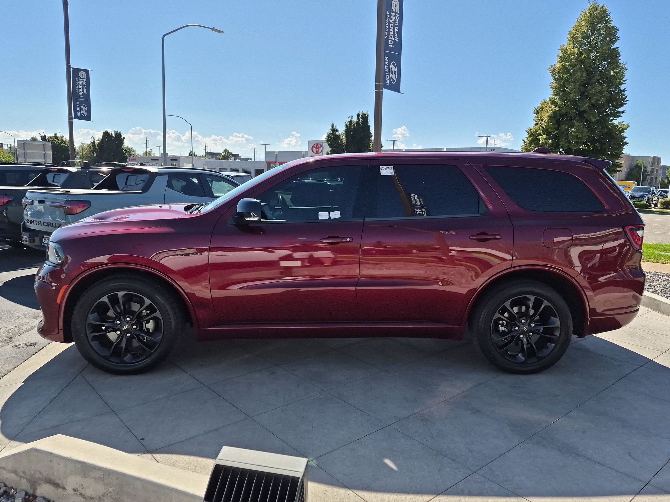 Used 2022 Dodge Durango R/T AWD/4WD image 9