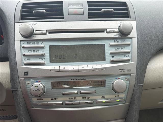 Used 2009 Toyota Camry XLE FWD image 16