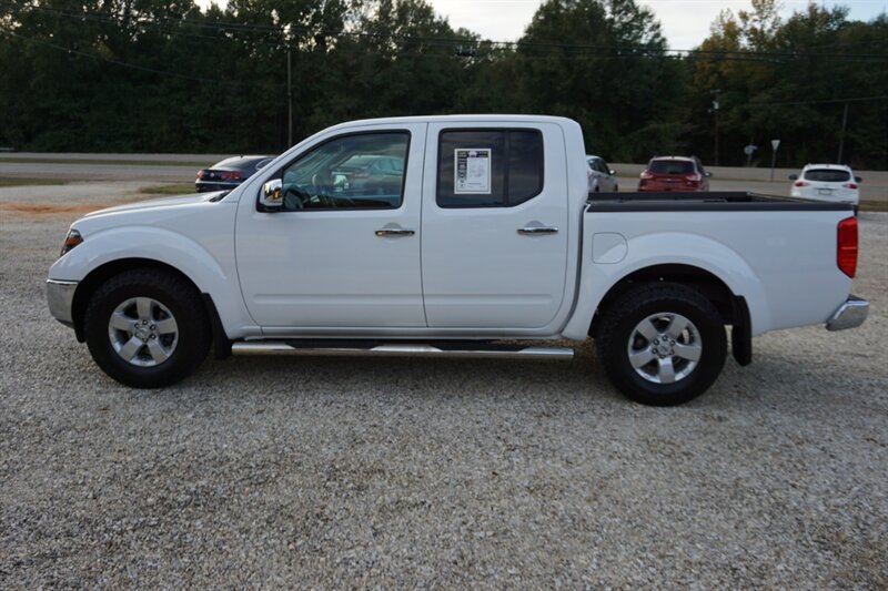Used 2009 Nissan Frontier SE w/ SE Value Truck Pkg RWD image 12