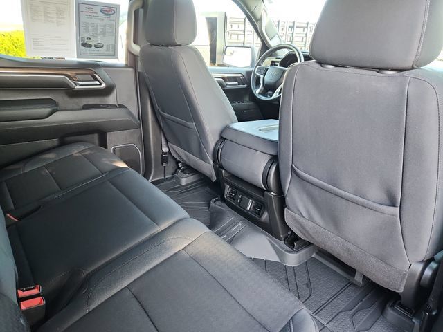 Used 2023 Chevrolet Silverado 1500 RST AWD/4WD image 30