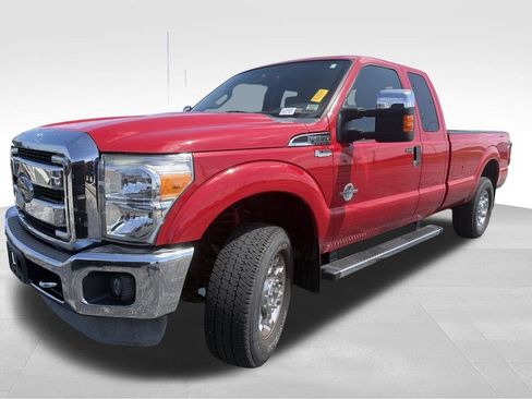 Used 2014 Ford F250 XLT w/ XLT Premium Package AWD/4WD image 6