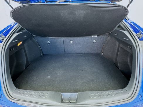 Used 2018 Toyota C-HR XLE image 16