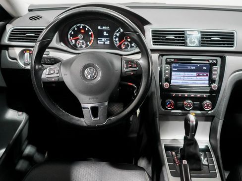 Used 2015 Volkswagen Passat 1.8T SE image 13