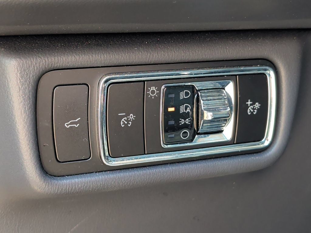 Used 2025 Lincoln Aviator Reserve w/ Jet Appearance Package AWD/4WD image 14