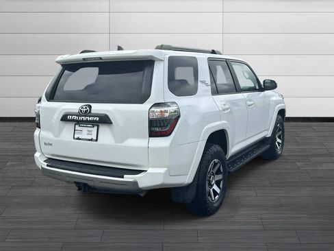 Used 2022 Toyota 4Runner TRD Off-Road AWD/4WD image 5