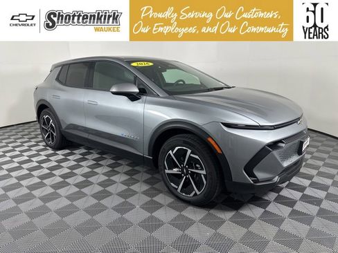 New 2026 Chevrolet Equinox EV LT image 1