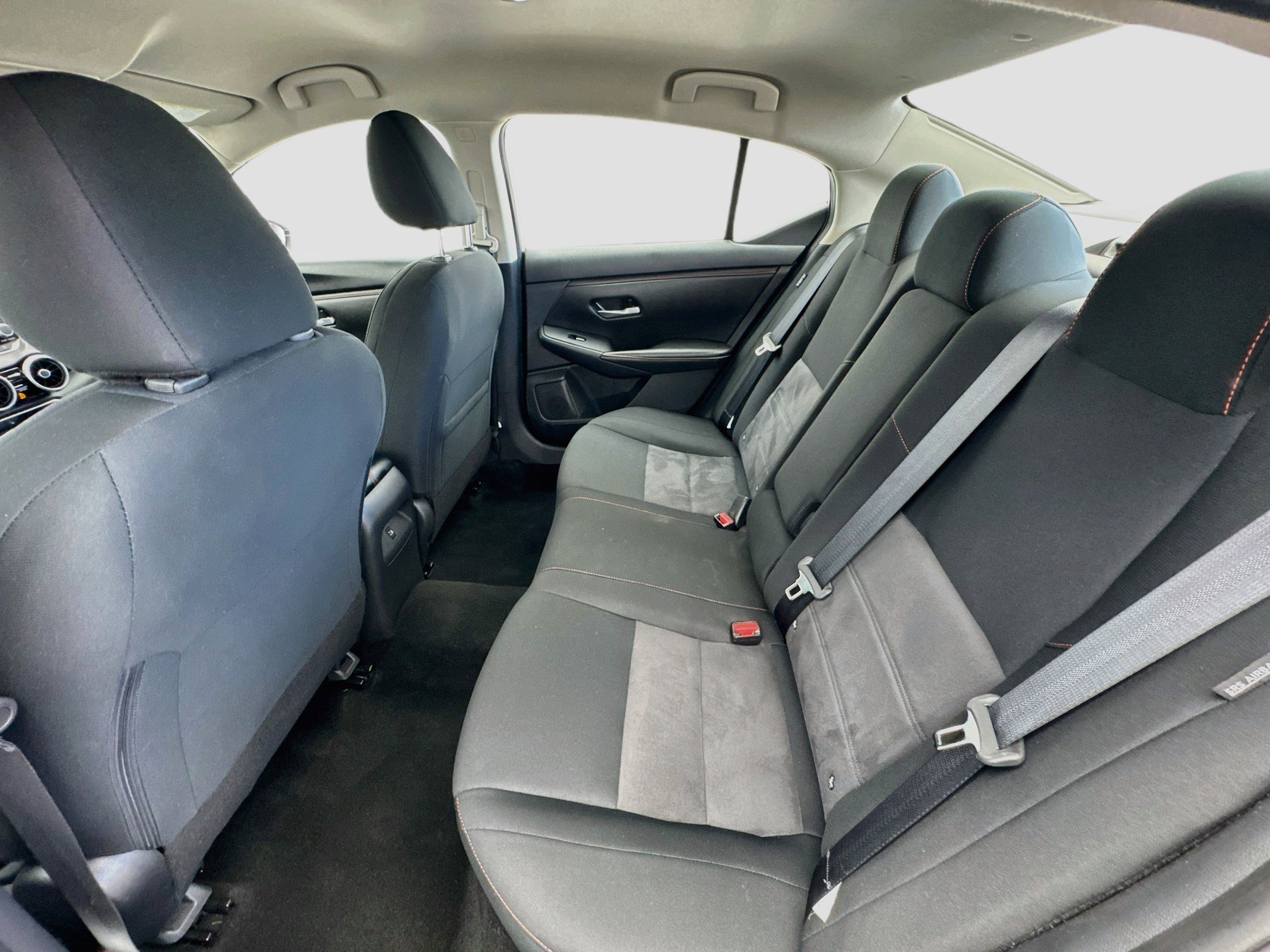 Used 2025 Nissan Sentra SR FWD image 15