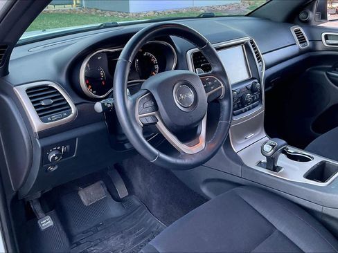 Used 2015 Jeep Grand Cherokee Laredo w/ Quick Order Package 23E image 17