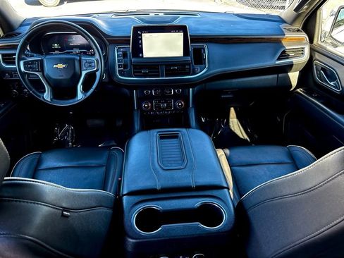 Used 2024 Chevrolet Suburban Premier image 24