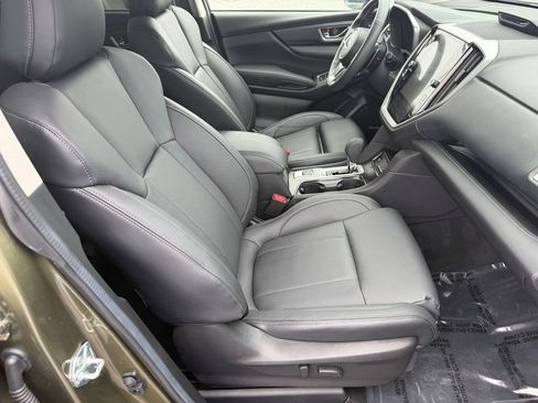 Used 2025 Subaru Ascent Limited AWD/4WD image 16