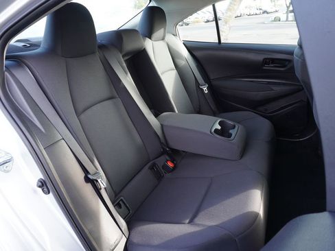 Used 2024 Toyota Corolla LE image 9