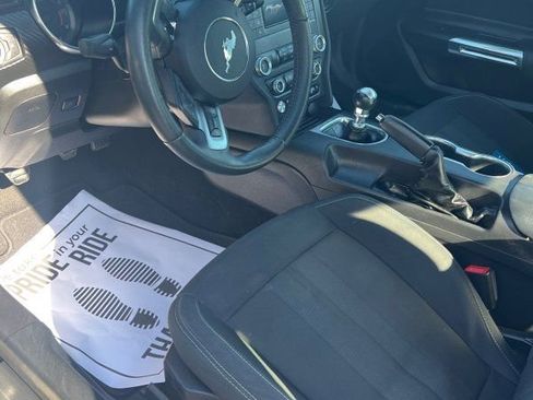 Used 2019 Ford Mustang Coupe image 10