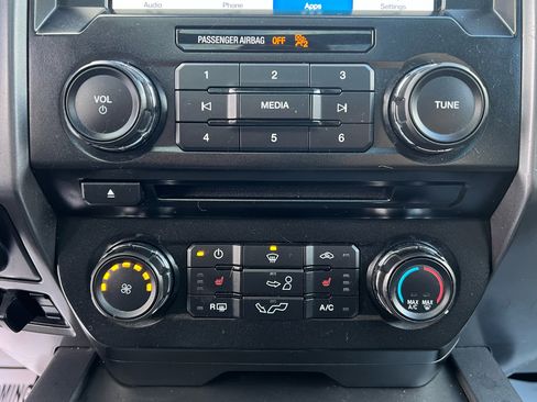 Used 2016 Ford F150 XLT w/ Equipment Group 302A Luxury image 15