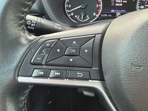 Used 2022 Nissan Sentra SV w/ Trunk Package FWD image 23