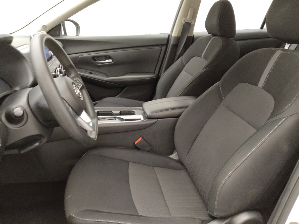 Used 2025 Nissan Sentra SV FWD image 17