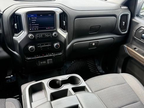 Used 2020 Chevrolet Silverado 1500 LT w/ Trailering Package AWD/4WD image 8